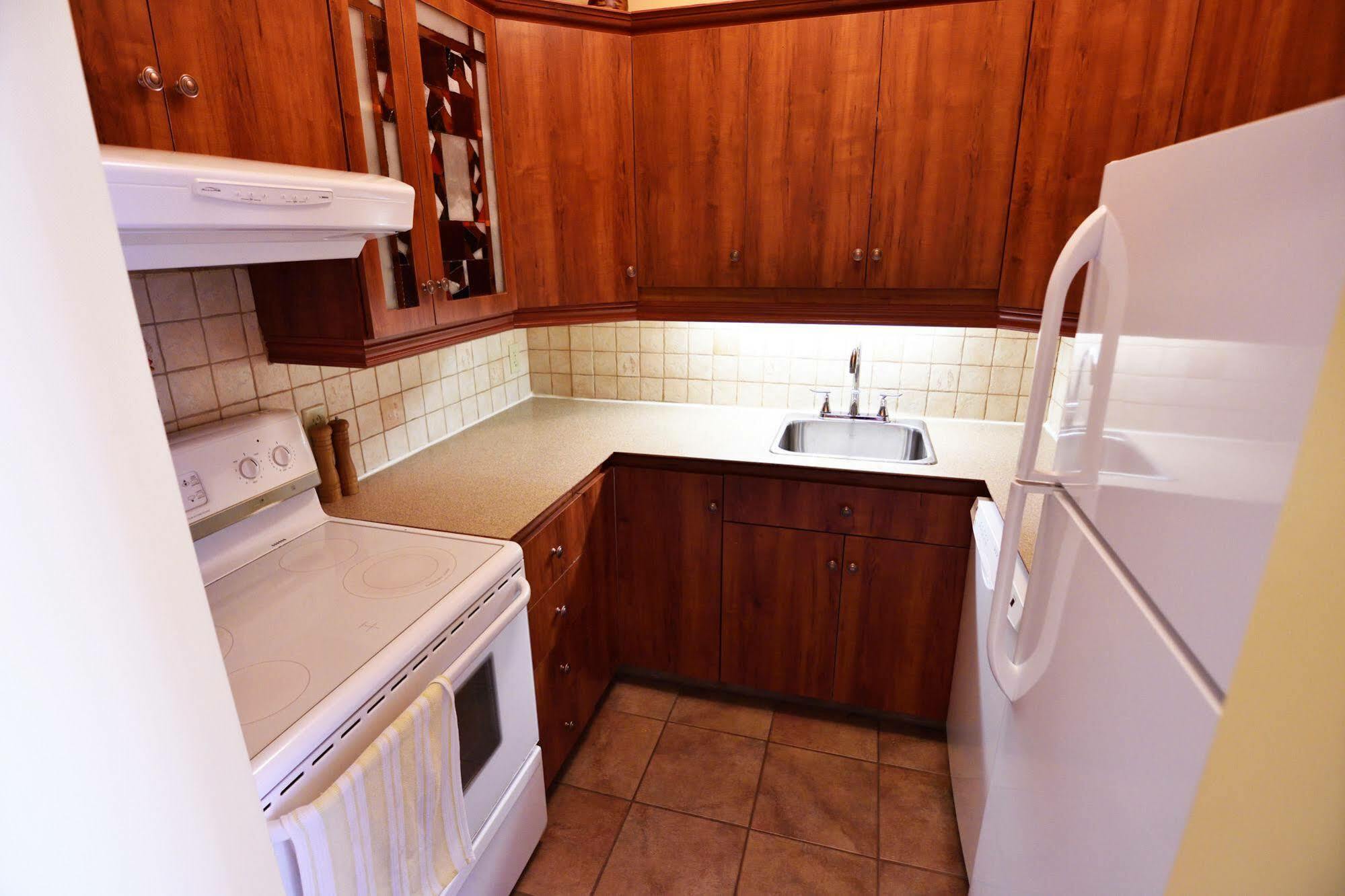 Auberge Le St-Georges Chicoutimi Esterno foto